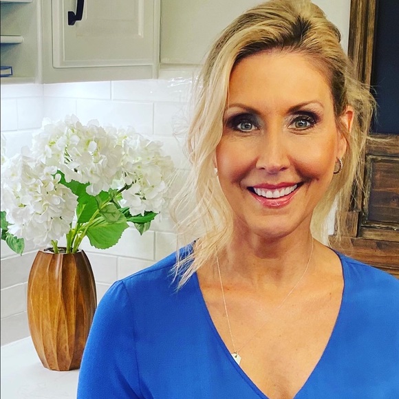 Meet your Posher, Julia - Picture 4 of 8